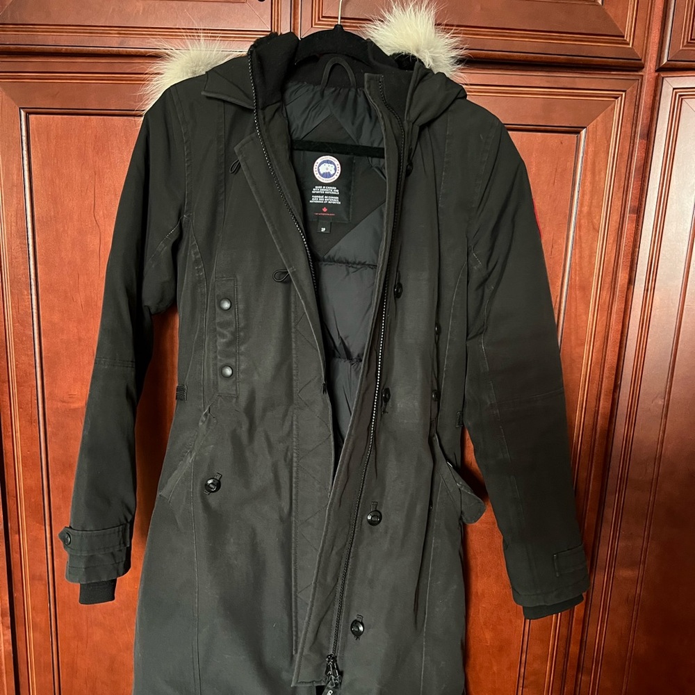 Women’s CANADA GOOSE JACKET